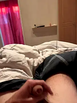 maxime3266 online show from 09/30/25, 06:18