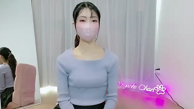 -Nyanko-chan- online show from 12/15/25, 12:15