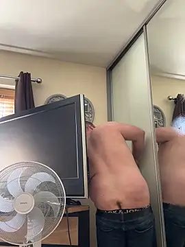 Snapshot of different-strokes chatting on 09/09/25, 10:59 different-strokes online show from 09/09/25, 10:59