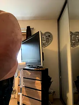 Snapshot of different-strokes chatting on 11/10/25, 12:59 different-strokes online show from 11/10/25, 12:59