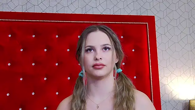 Snapshot of Ellsa_Jean_ chatting on 11/21/25, 03:38 Ellsa Jean online show from 11/21/25, 03:38