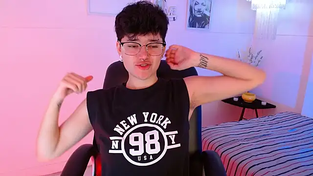 Snapshot of jeroharper chatting on 09/17/25, 02:19 jeroharper online show from 09/17/25, 02:19