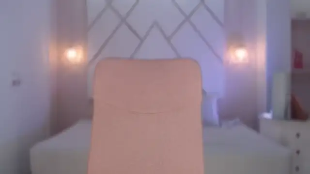 Snapshot of isabellashine chatting on 10/07/25, 03:53 isabellashine online show from 10/07/25, 03:53