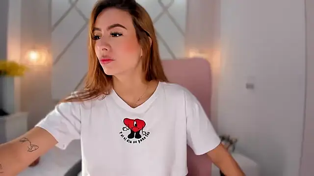 isabellashine online show from 03/18/26, 04:54