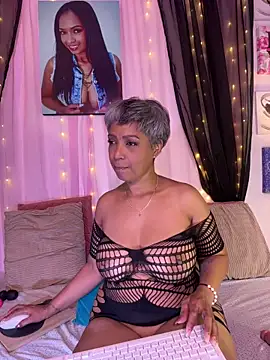 skarlleth 11 online show from 11/20/25, 02:06