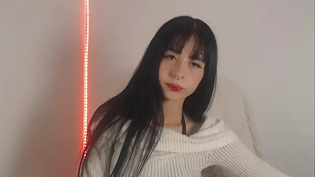 Lia  1 online show from 10/15/25, 10:32