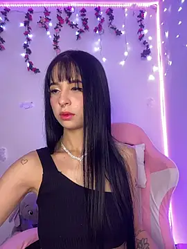 Lia  1 online show from 11/30/25, 06:01