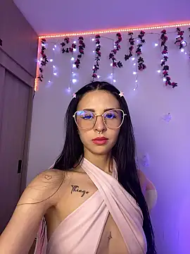 Lia  1 online show from 01/10/26, 09:30