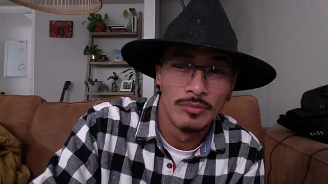 Snapshot of tanjir020 chatting on 11/12/25, 10:41 tanjir020 online show from 11/12/25, 10:41