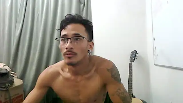 tanjir020 online show from 03/18/26, 01:31