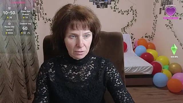 Lia Tito online show from 10/10/25, 05:39