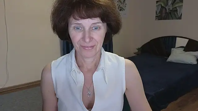 Lia Tito online show from 11/10/25, 12:26