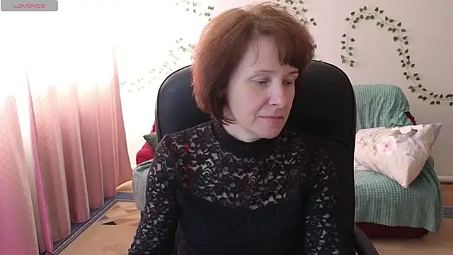Lia Tito online show from 05/06/26, 06:52