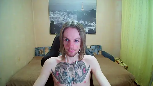 Snapshot of AdamDickens chatting on 09/24/25, 06:11 AdamDickens online show from 09/24/25, 06:11