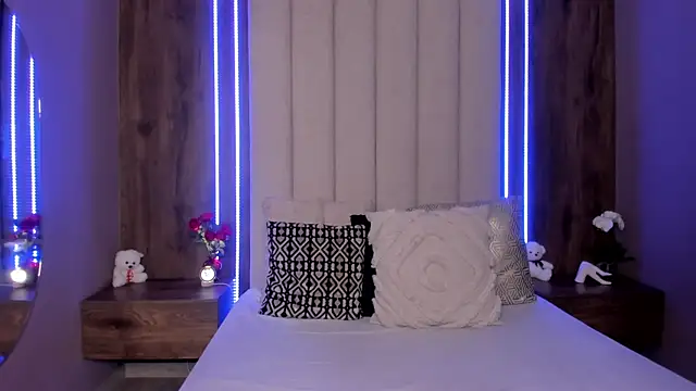 LucySalvatore  online show from 03/30/26, 11:06