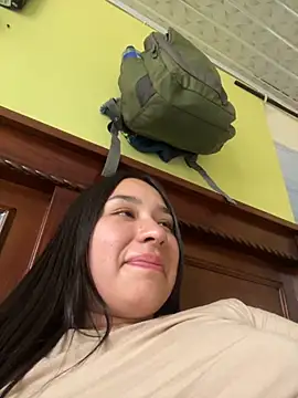 BELLAALEJA online show from 10/03/25, 08:17