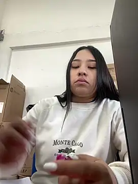 BELLAALEJA online show from 12/16/25, 01:16