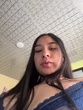 BELLAALEJA online show from 04/09/26, 07:41