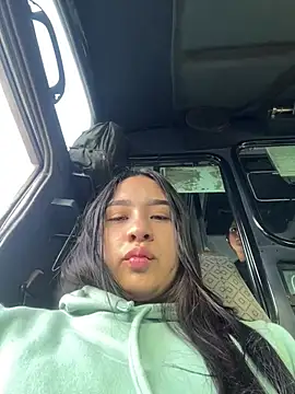 BELLAALEJA online show from 06/24/26, 11:53