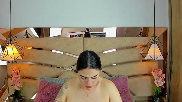 pamemiller1 online show from 04/07/26, 10:59