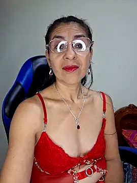 Natasha 50 online show from 03/08/26, 05:44