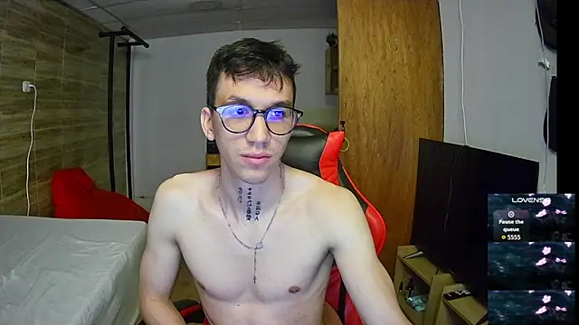 angelicious  online show from 11/21/25, 11:20