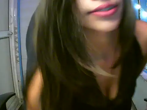 RENUKA RAJPUT online show from 10/27/25, 05:28