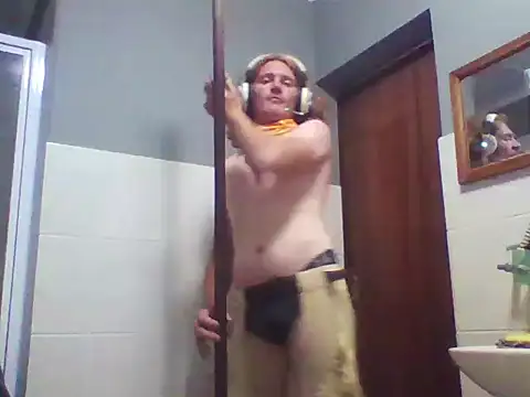 Snapshot of untamedredsnake chatting on 03/03/26, 10:04 untamedredsnake online show from 03/03/26, 10:04