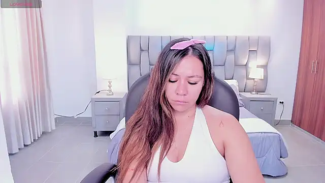 Brandy priscot online show from 10/22/25, 07:02