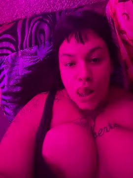 valen1891 online show from 04/13/26, 03:34