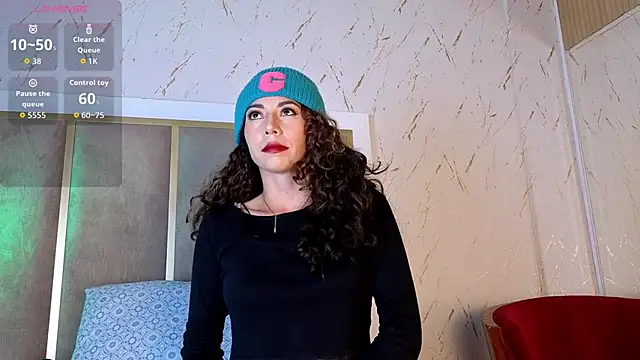 samanthaThoms online show from 12/22/25, 02:52