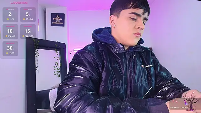 Lucass love online show from 10/15/25, 01:22