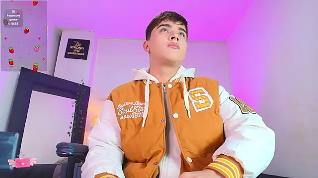 Lucass love online show from 01/10/26, 01:13