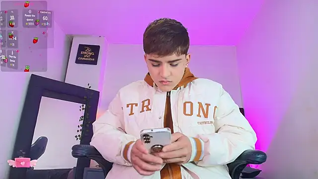 Lucass love online show from 01/11/26, 02:00