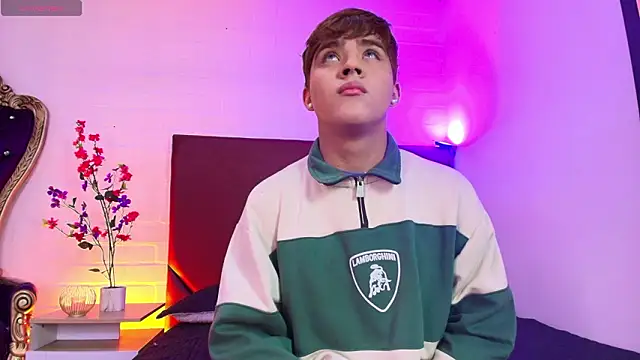 Lucass love online show from 03/21/26, 01:05