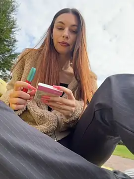 Amelie Crosby online show from 07/20/26, 02:08