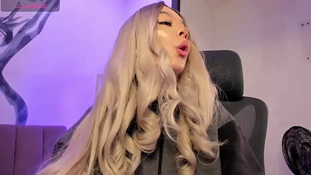 CleoWhite online show from 01/06/26, 09:07