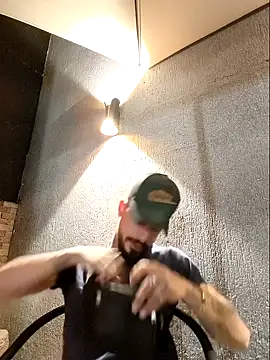 VinzenzRizzo online show from 11/12/25, 02:45