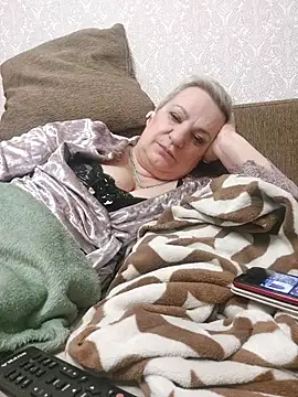 StarNicole online show from 12/15/25, 05:06