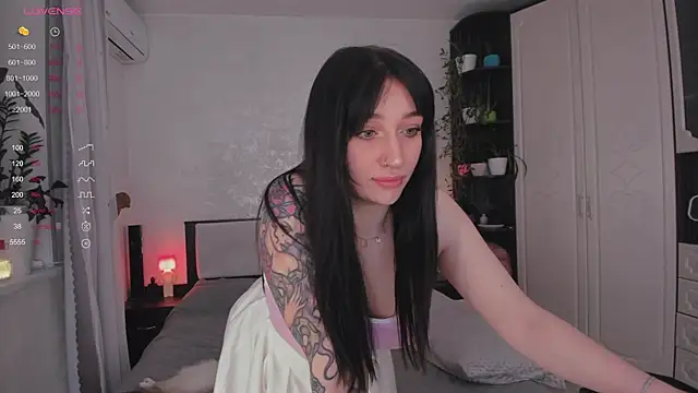 AriellaAllure online show from 11/13/25, 03:55