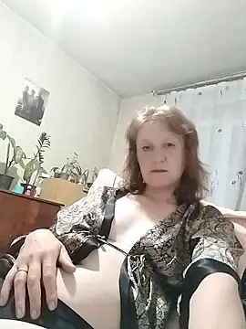 Flower2931 online show from 05/06/26, 07:52