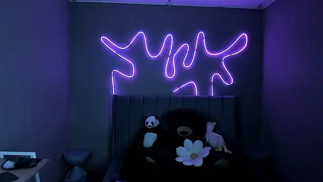 Sabrina bloom online show from 10/18/25, 12:39