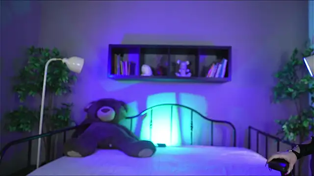 Sabrina bloom online show from 10/28/25, 01:14