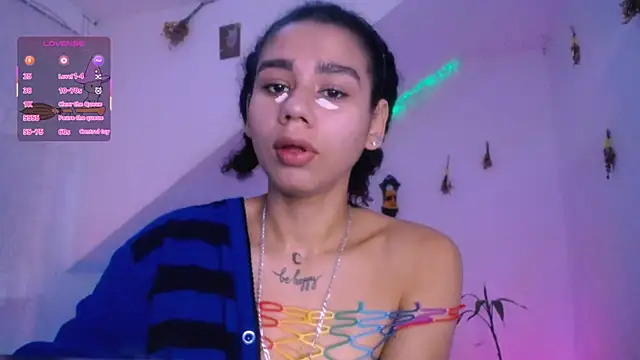 Snapshot of Nocturnawitch chatting on 10/09/25, 04:05 Nocturnawitch online show from 10/09/25, 04:05