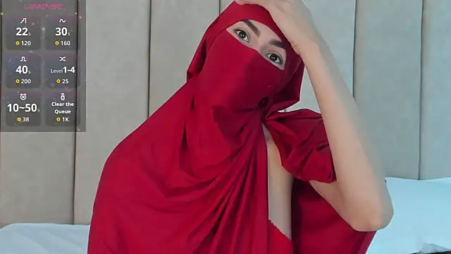 Snapshot of _Zahiira_ chatting on 12/16/25, 12:10 Zahiira online show from 12/16/25, 12:10