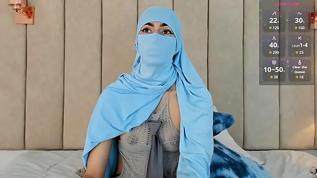  Zahiira  online show from 05/21/26, 11:39