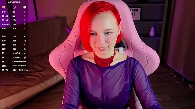 NaomiYoru online show from 09/10/25, 08:42