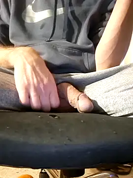 KalendaXL online show from 12/20/25, 12:51