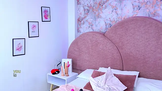 RavenGloomy online show from 11/10/25, 07:35