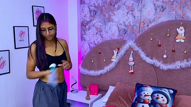 RavenGloomy online show from 12/15/25, 07:51